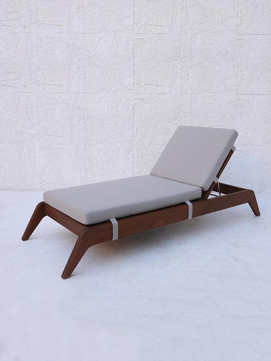 Sun Loungers 27