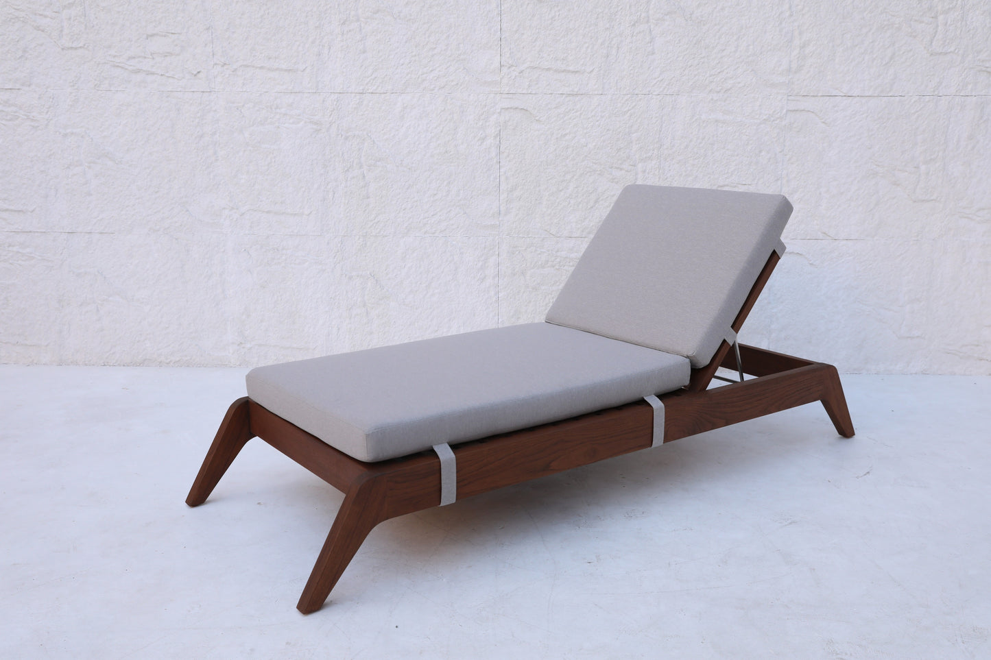 Sun Loungers 27
