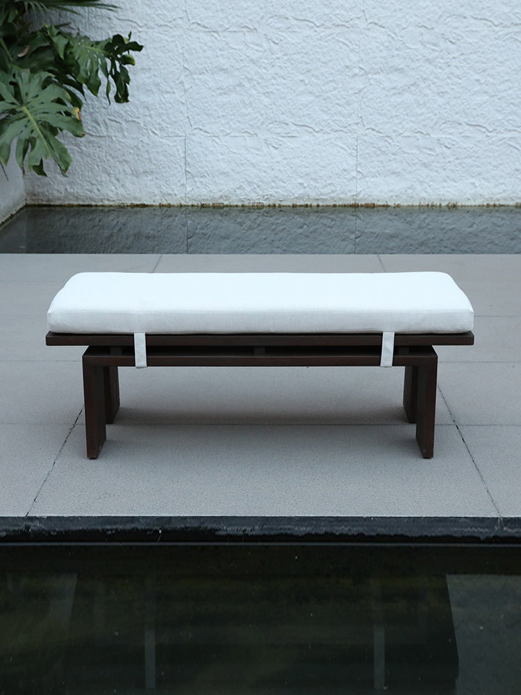 Bench-004