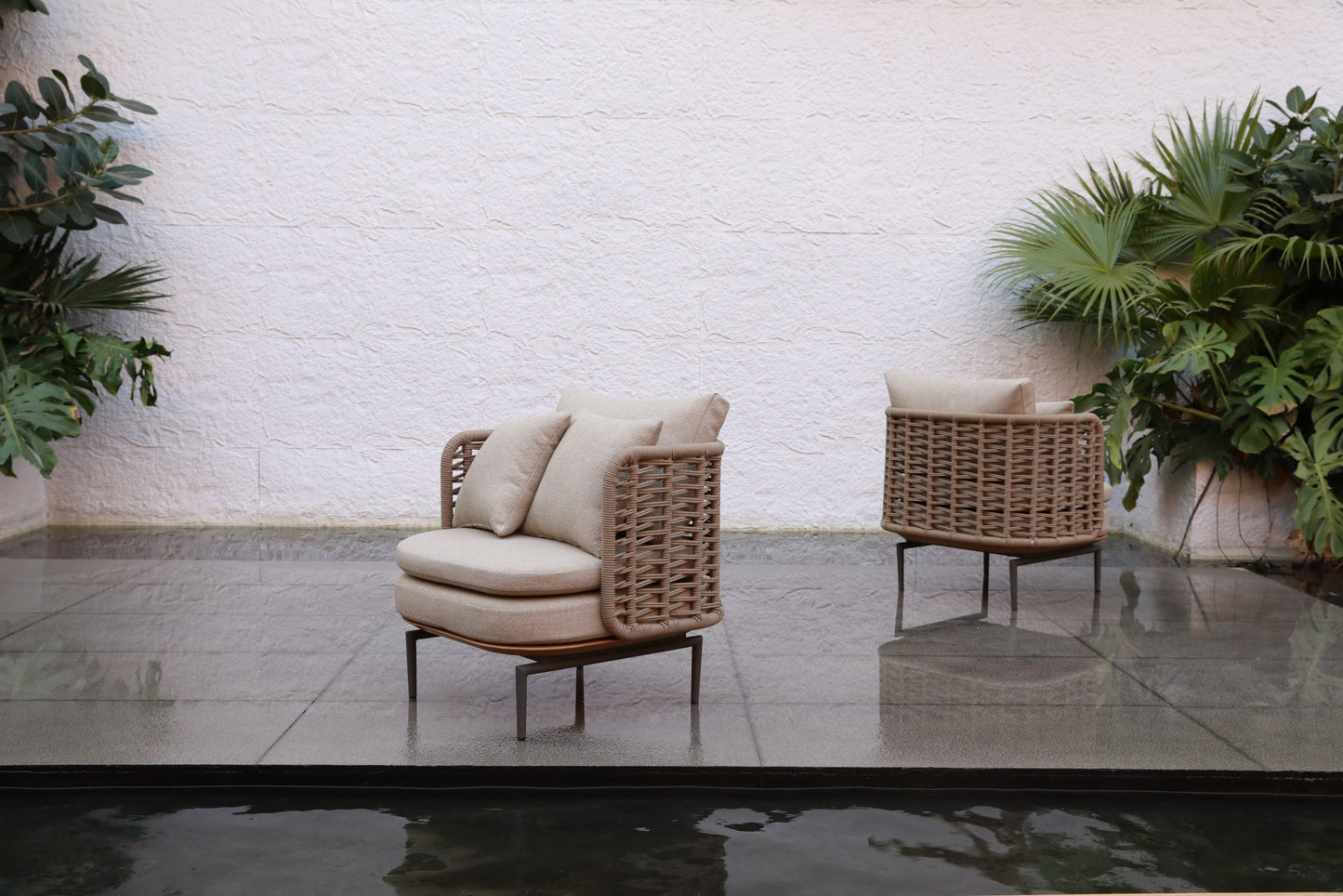 Outdoor  Armchairs 129