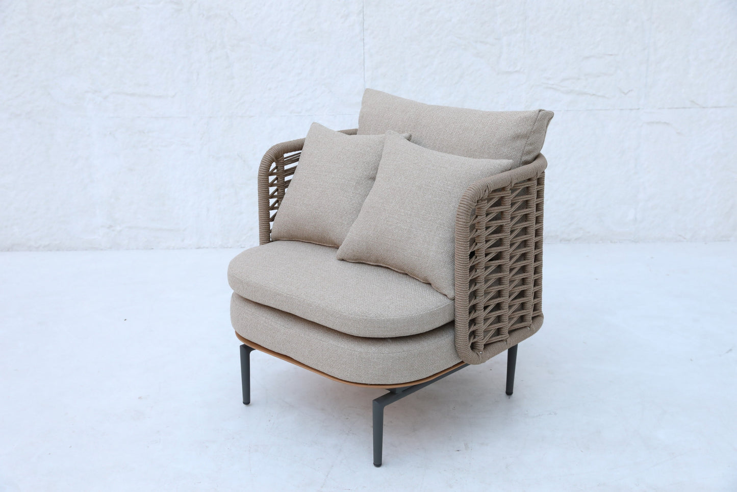 Outdoor  Armchairs 129
