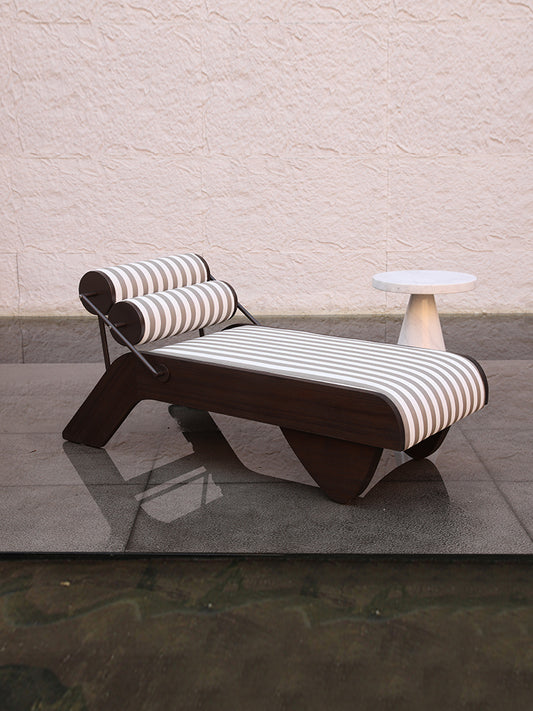 Sun Loungers 36