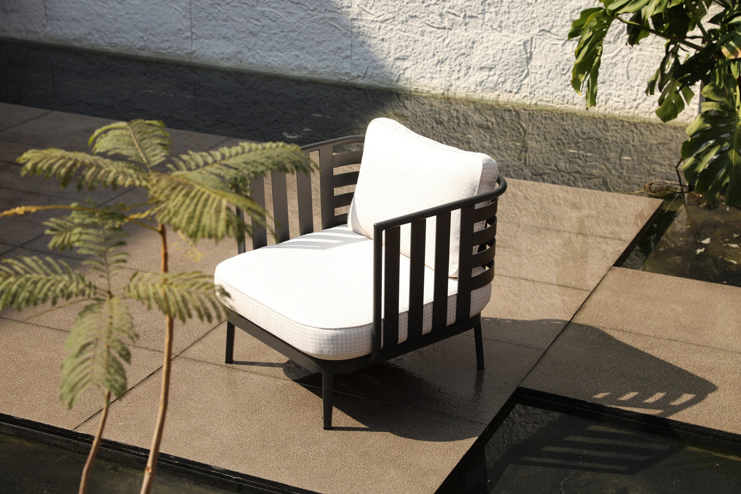 Outdoor  Armchairs 132