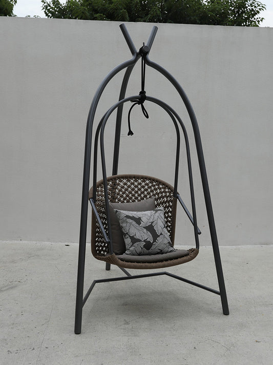 Garden hanging chairs 1