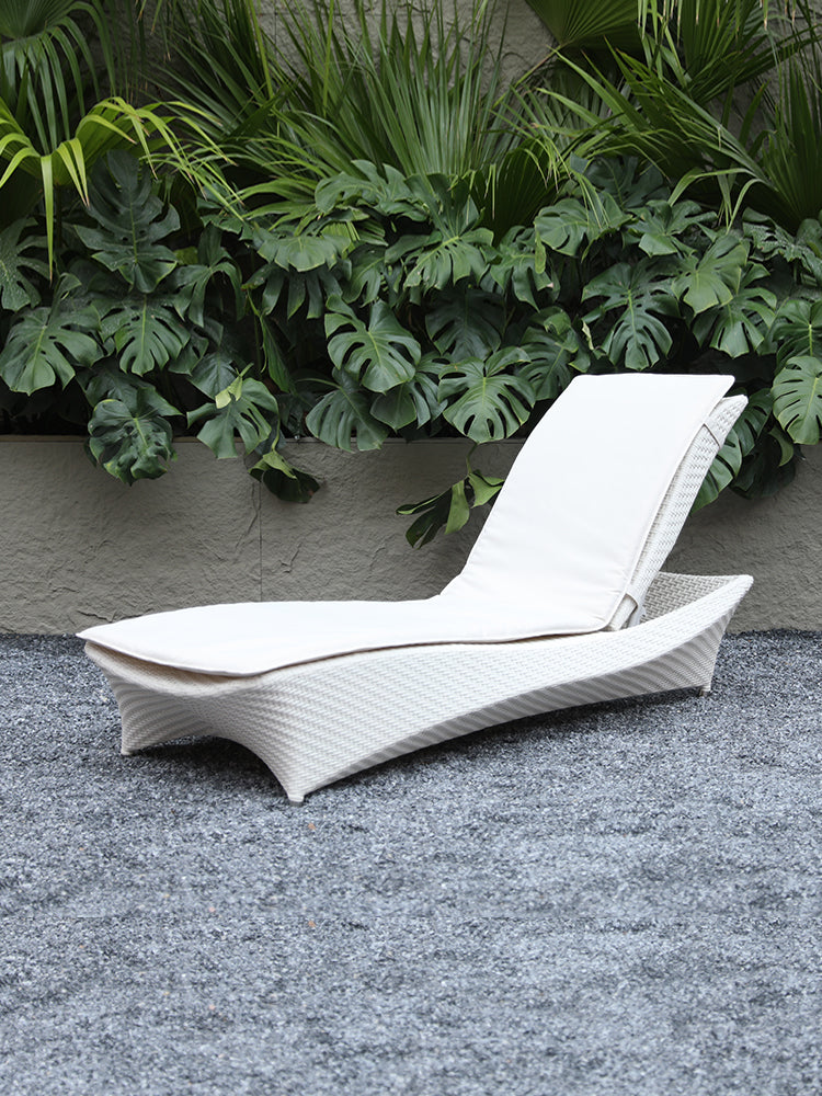 Sun Loungers 39