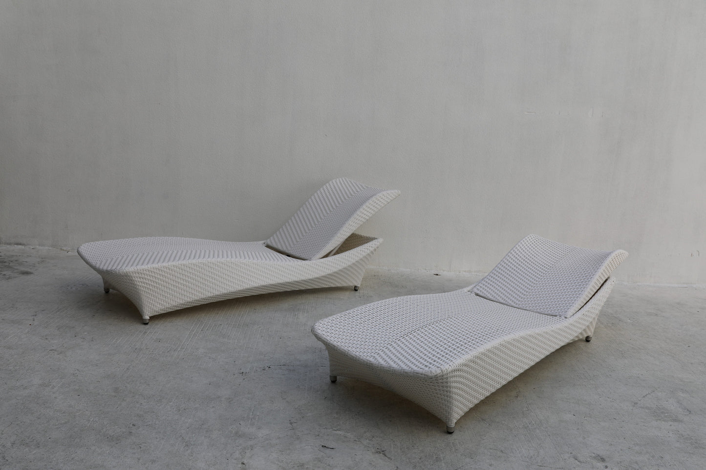 Sun Loungers 39