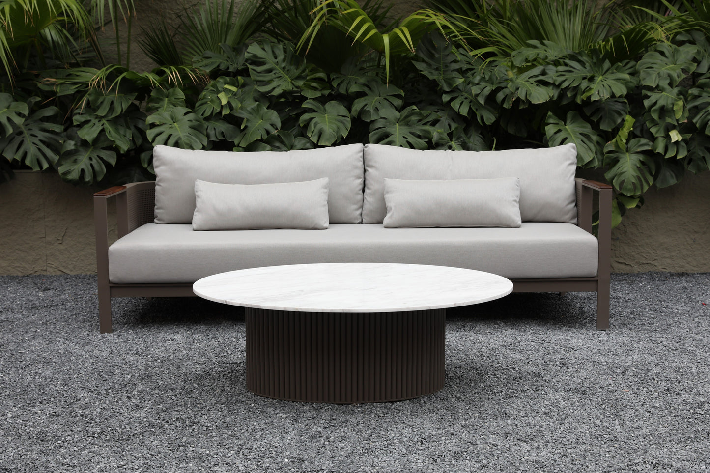 outdoor sofa  62