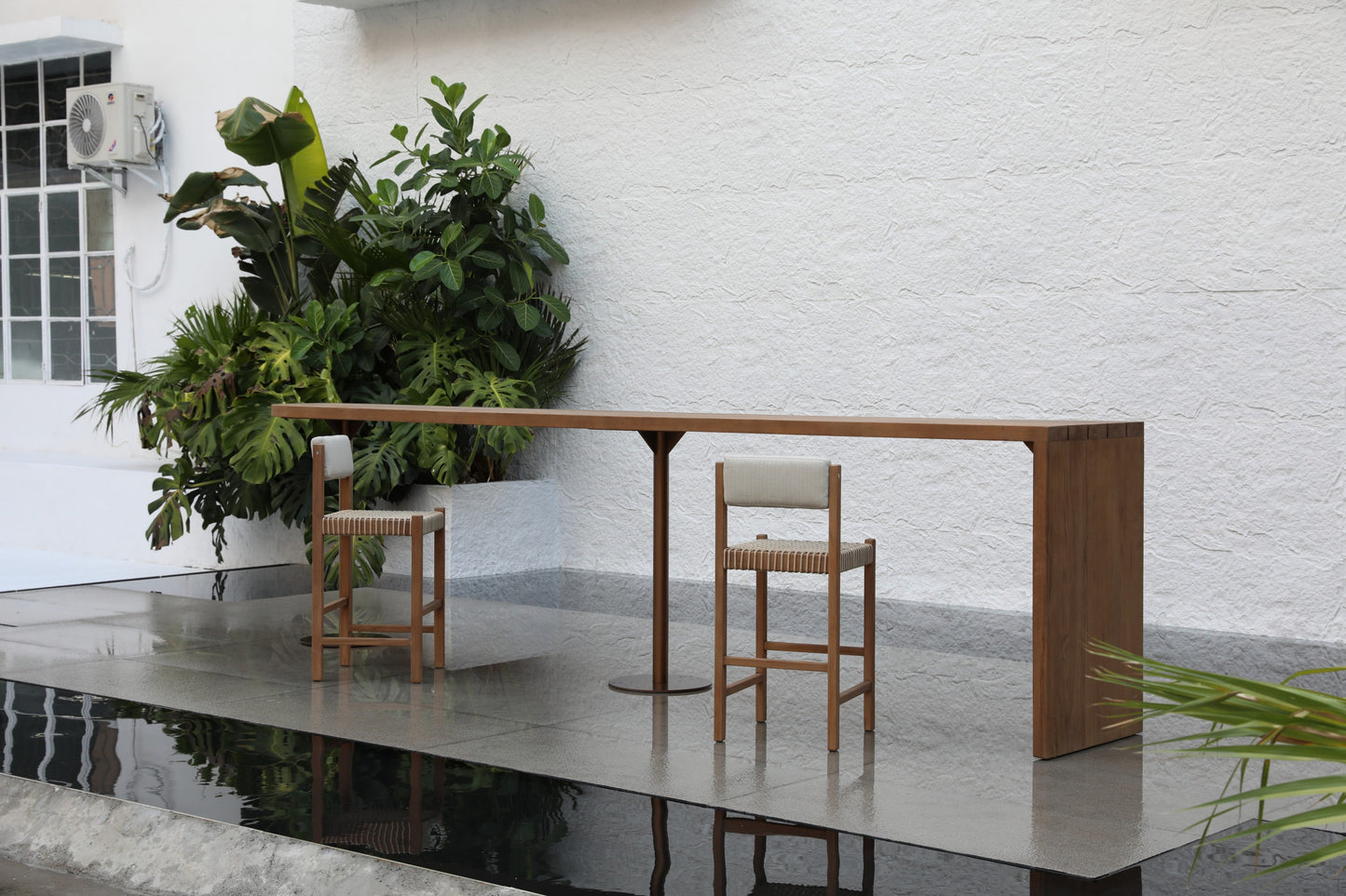 Bar Table 16