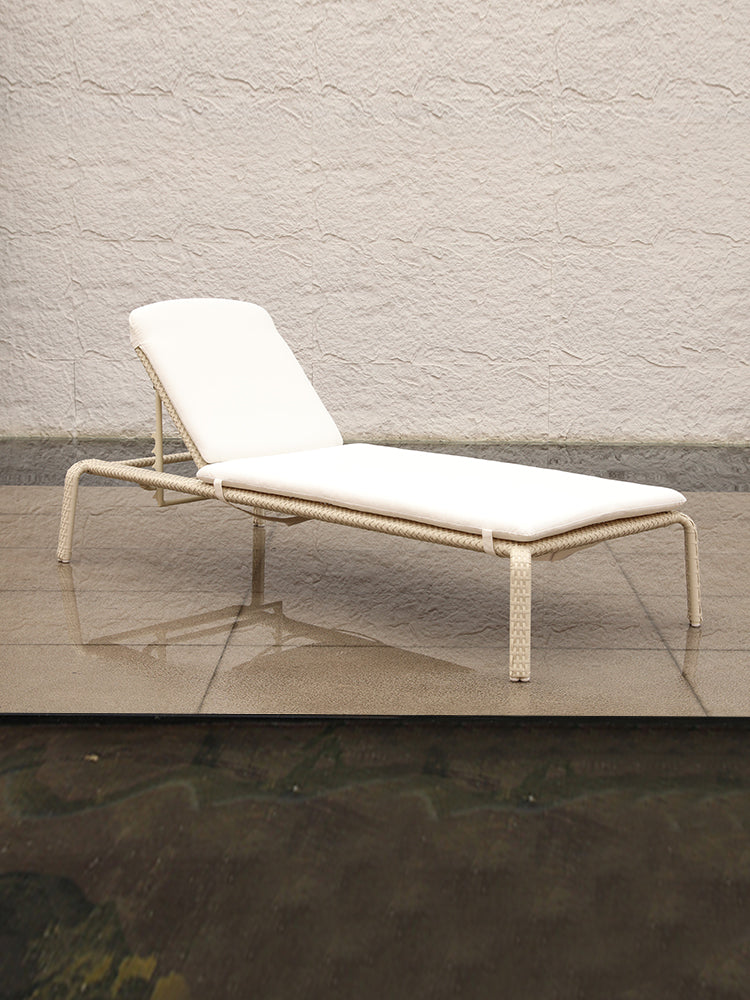 Sun Loungers 42