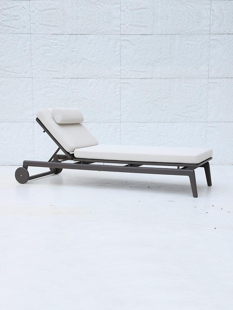 Sun Loungers 43