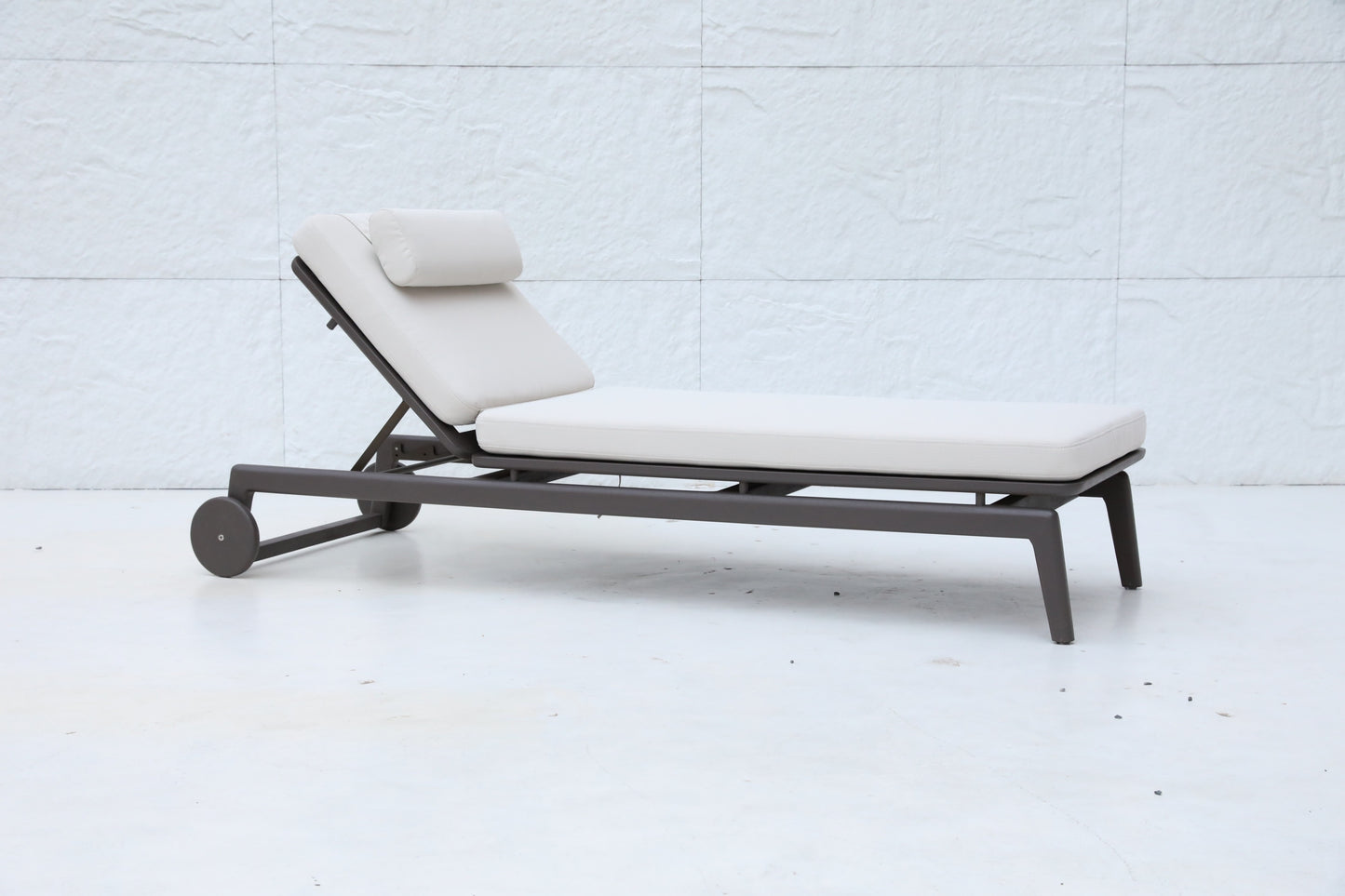 Sun Loungers 43