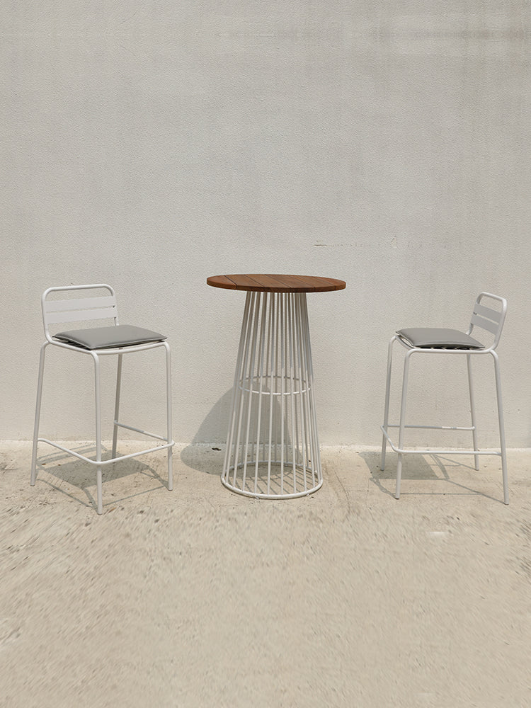 Bar Table 1