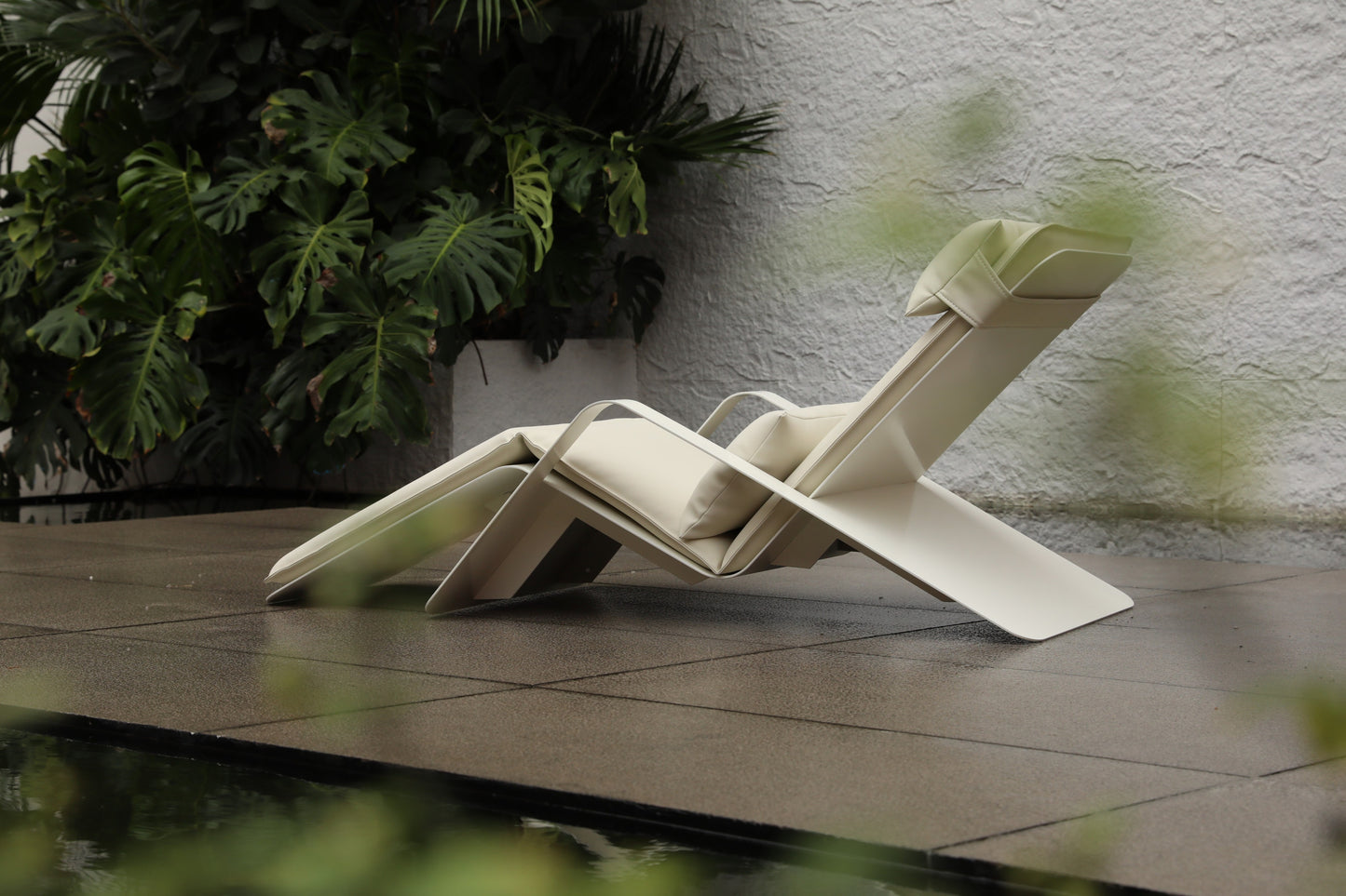 Sun Loungers 49