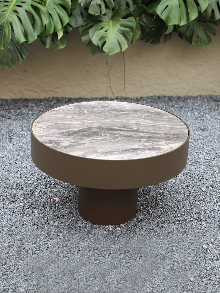 Outdoor Coffee Table  67