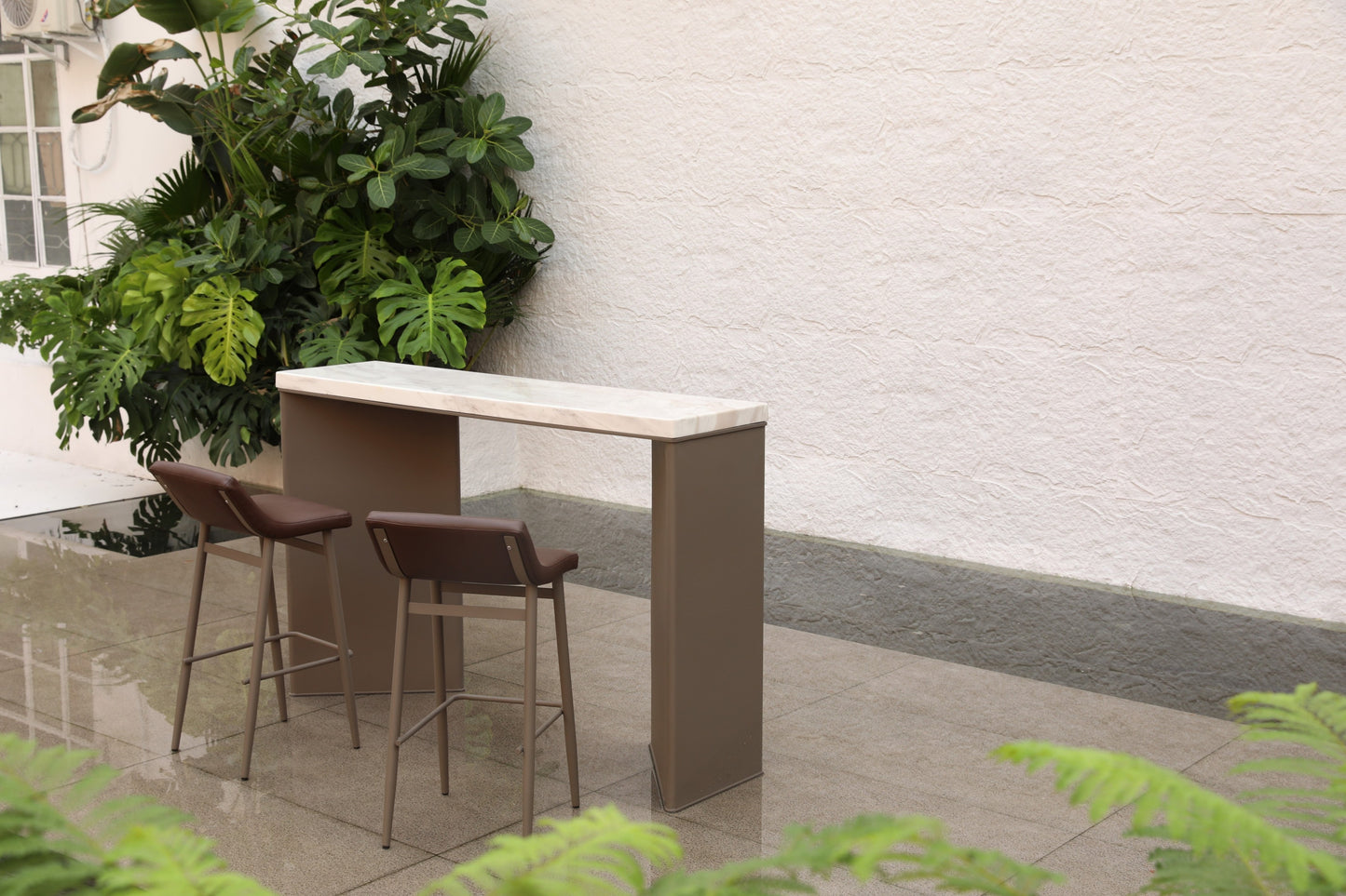 Bar Table 18