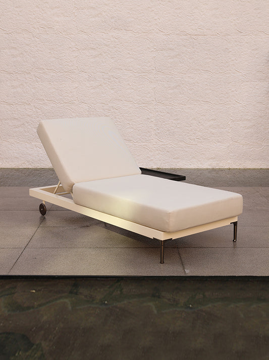 Sun Loungers 56