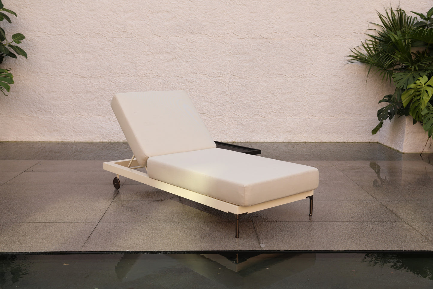 Sun Loungers 56