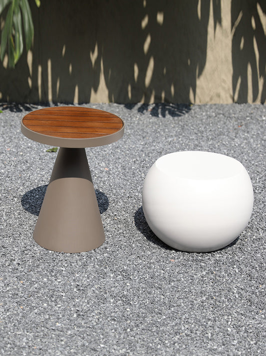 Outdoor Coffee Table  74