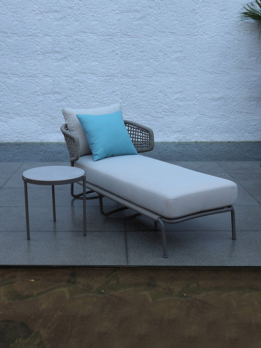 Sun Loungers 58