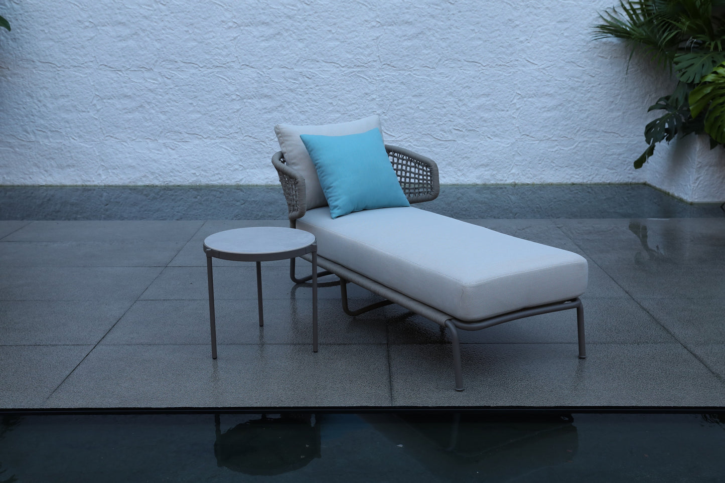 Sun Loungers 58