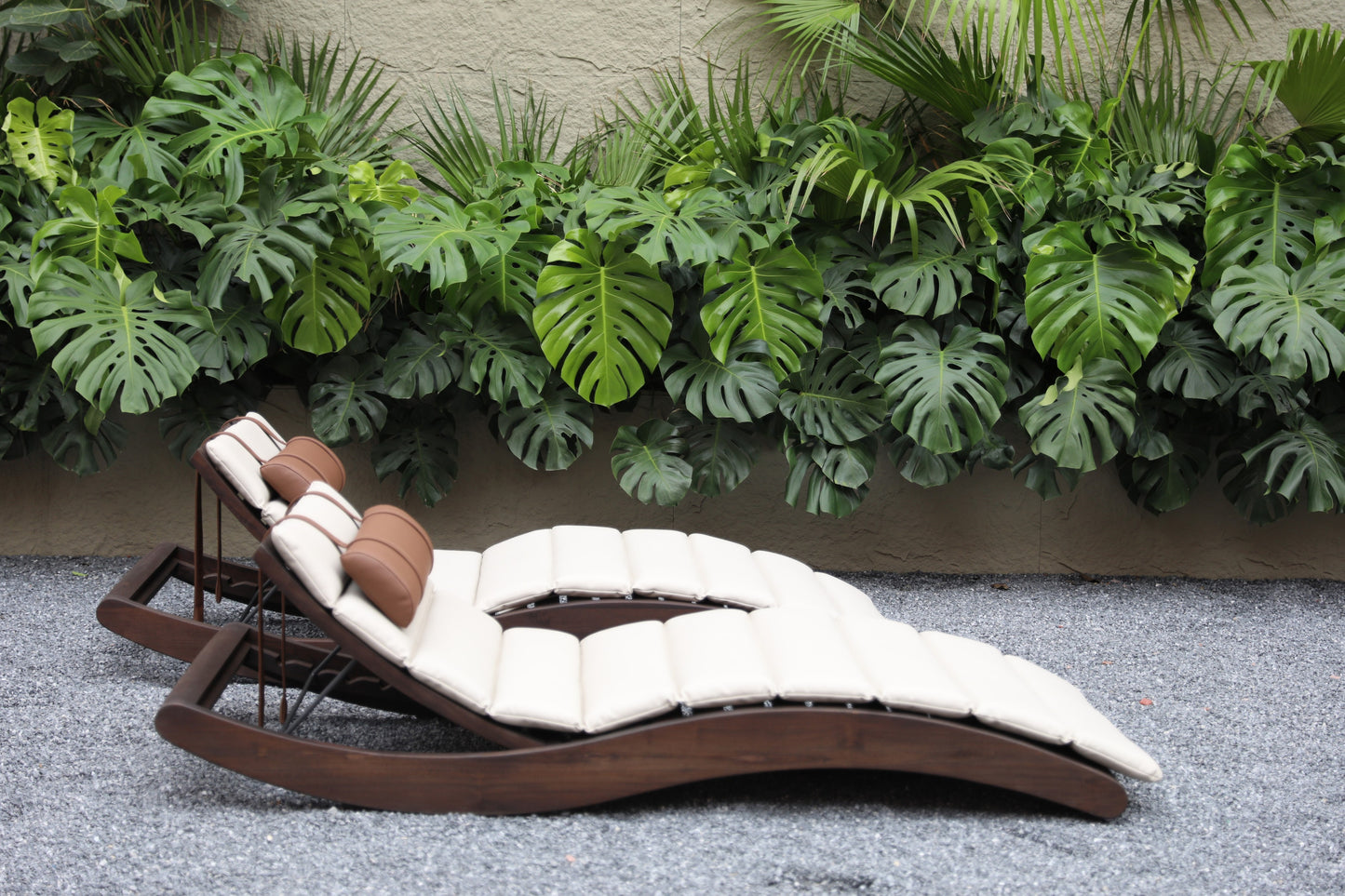 Sun Loungers 61