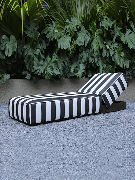 Sun Loungers 62