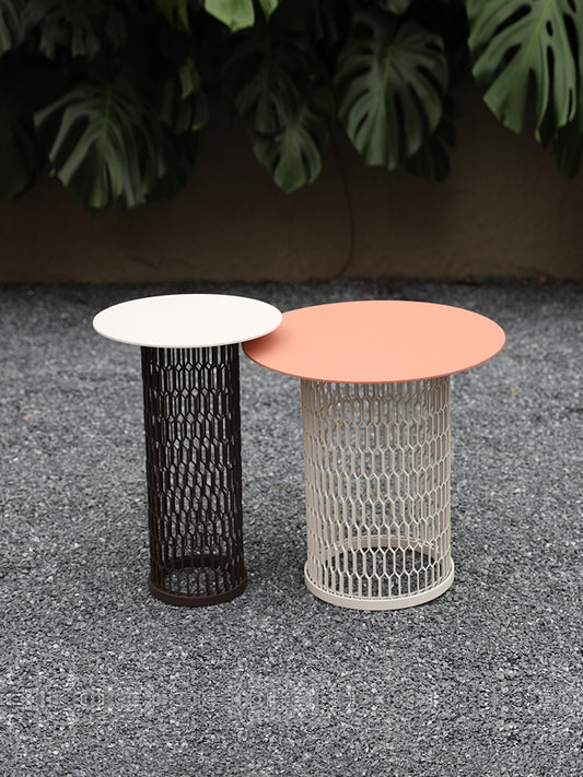 Outdoor Coffee Table  77