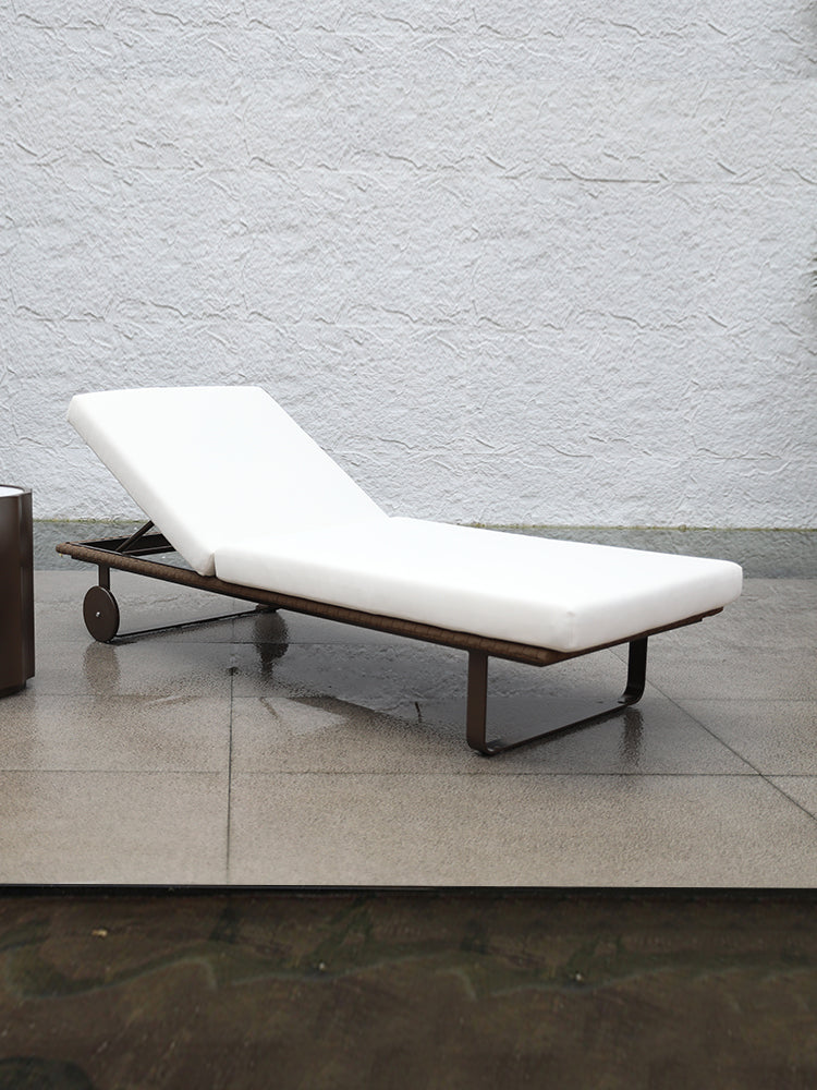 Sun Loungers 64