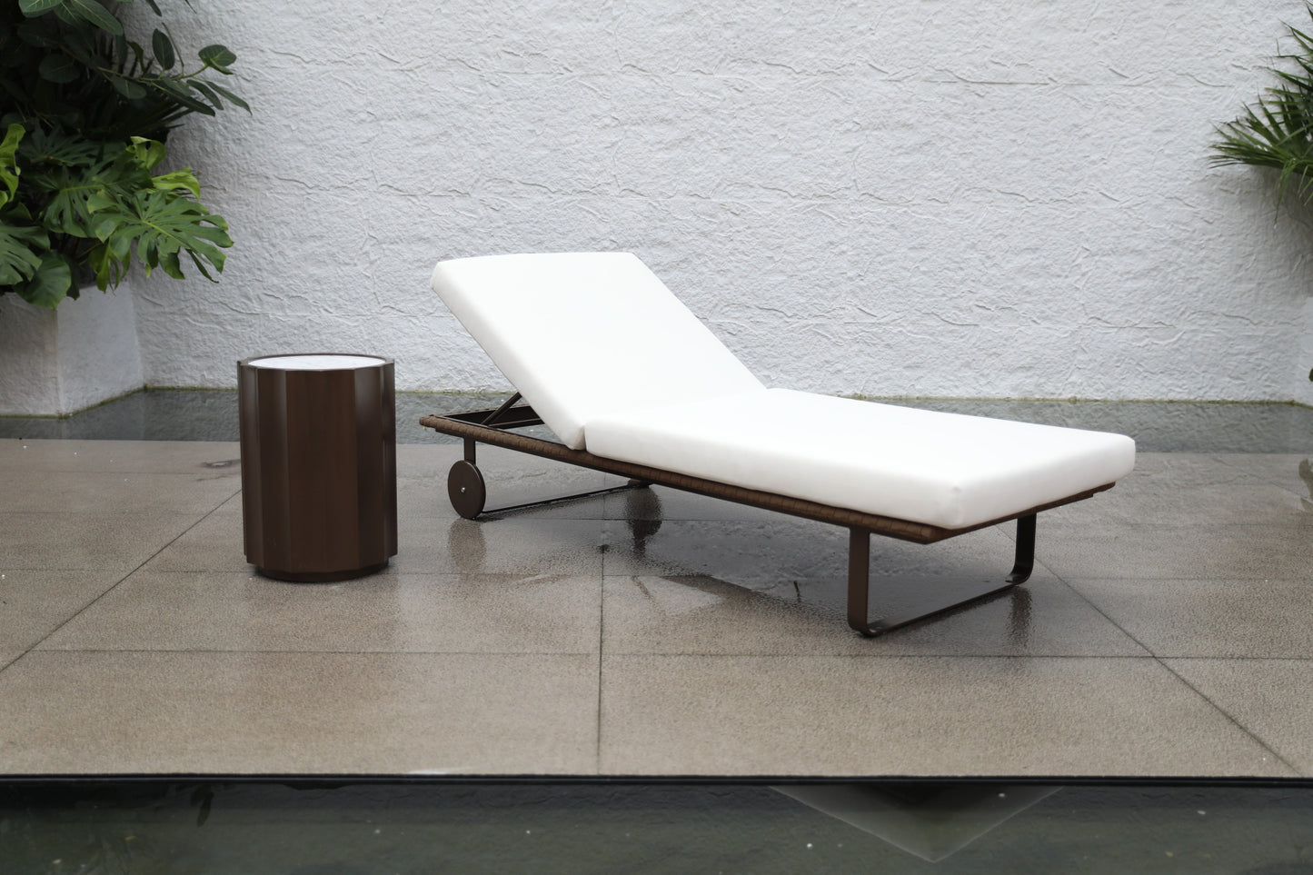 Sun Loungers 64