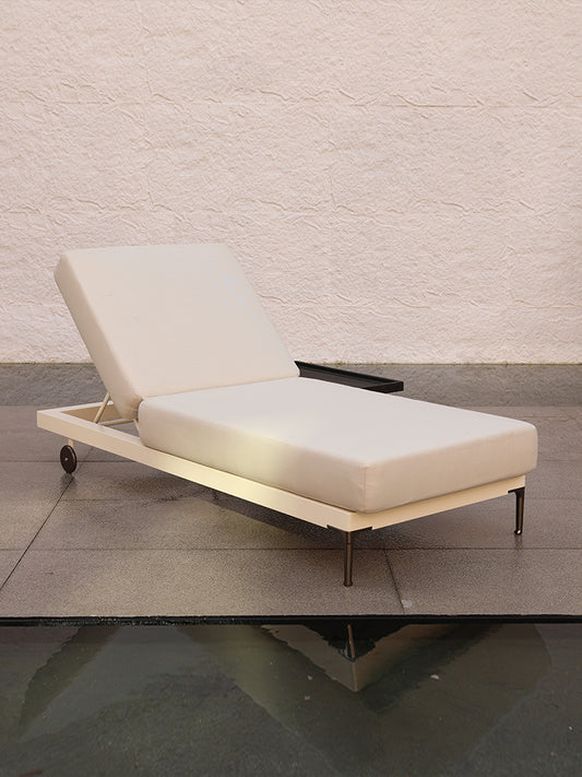 Sun Loungers 11