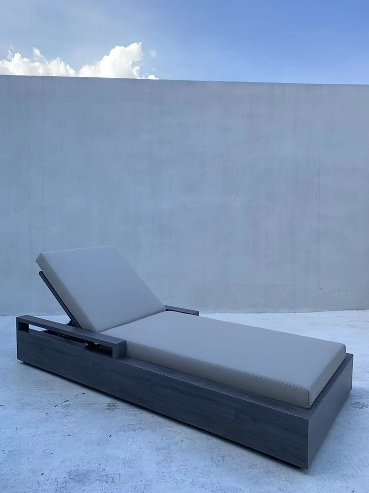 Sun Loungers 20