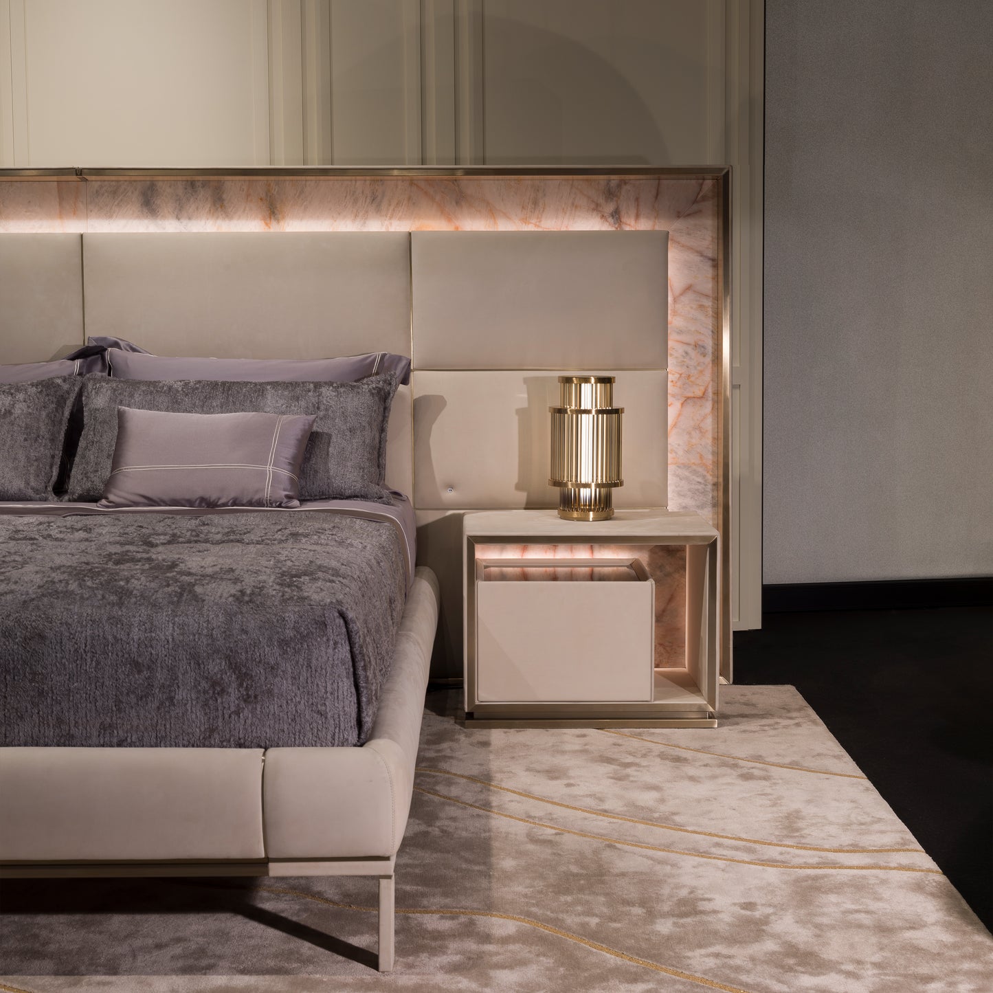 Visionnaire Aubade Fly Bed