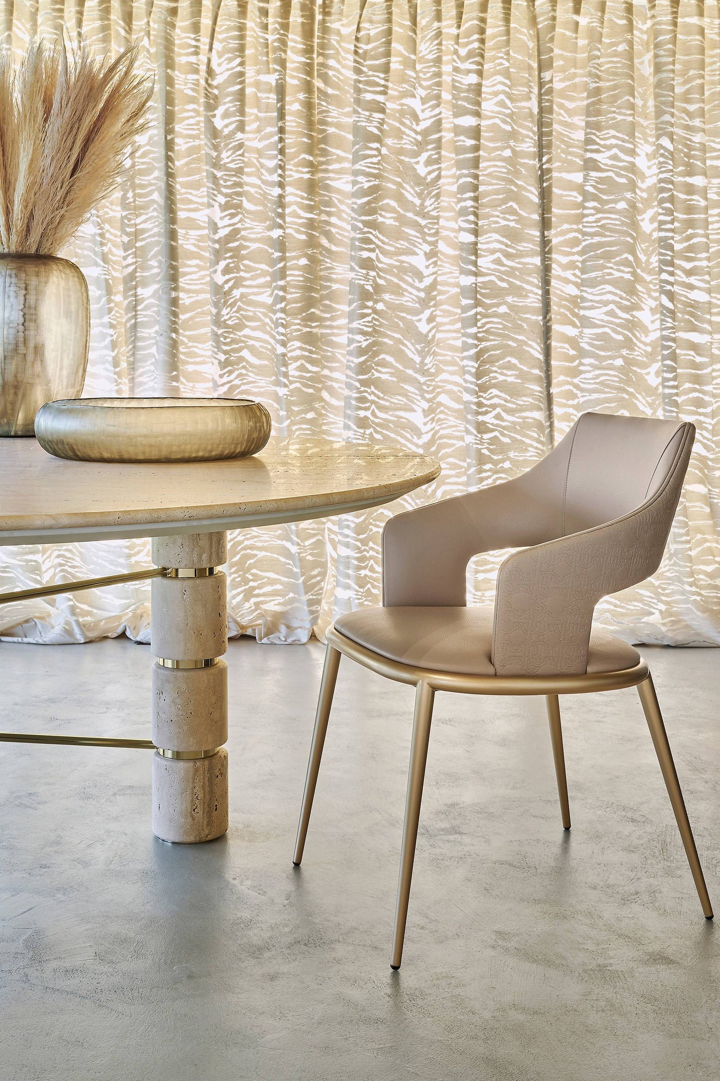 Roberto Cavalli Boswellia Dining Table