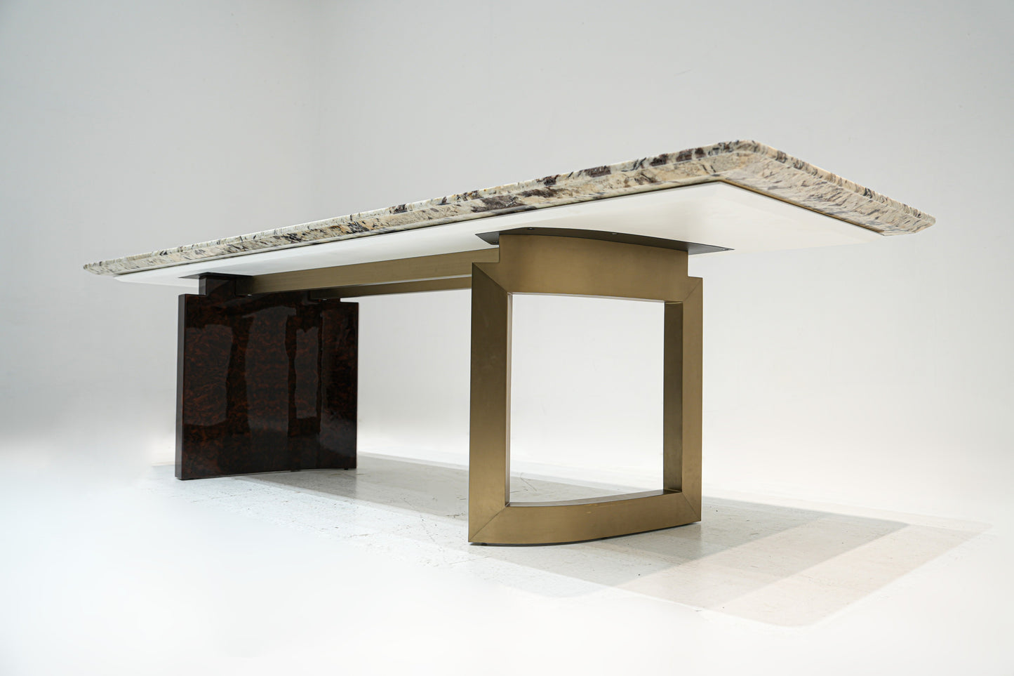 Fendi Ford Dinning Table