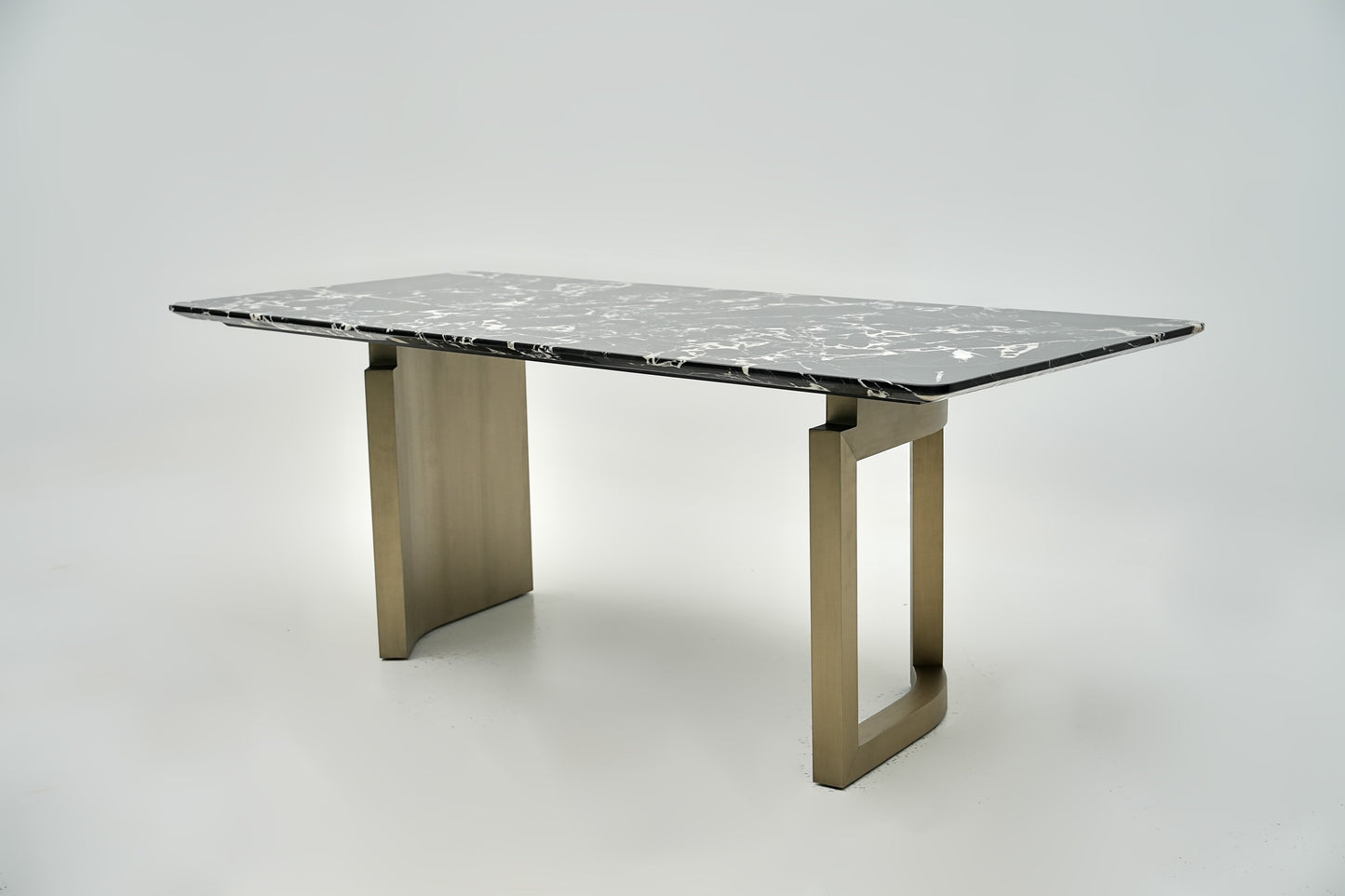 Fendi Ford Dinning Table