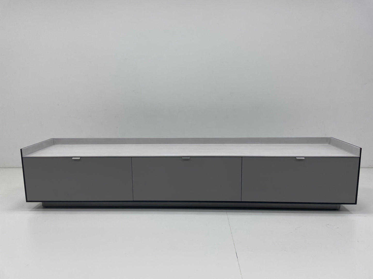 Minotti DarrenTV stand