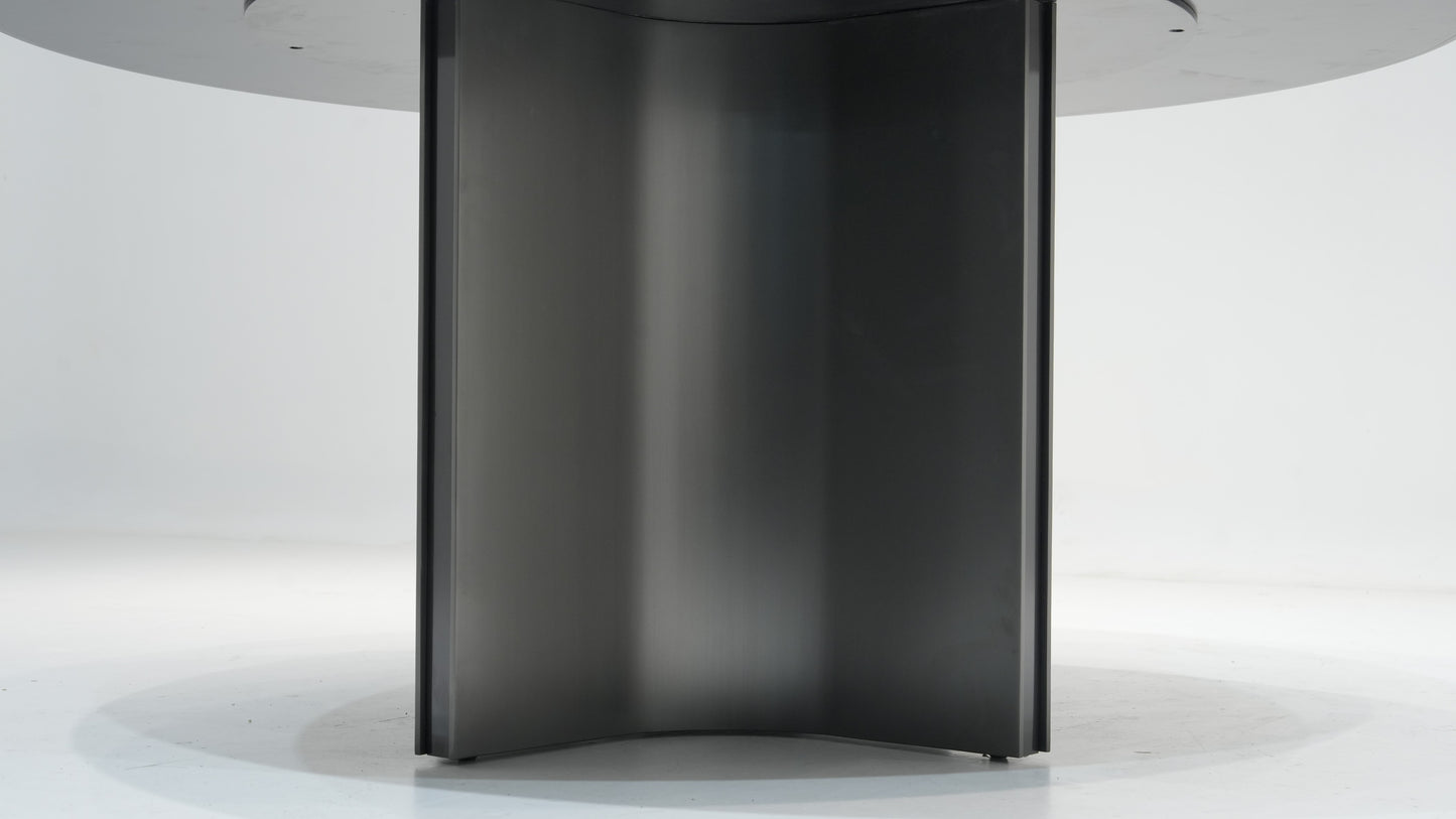 Minotti Marvin Dining Table