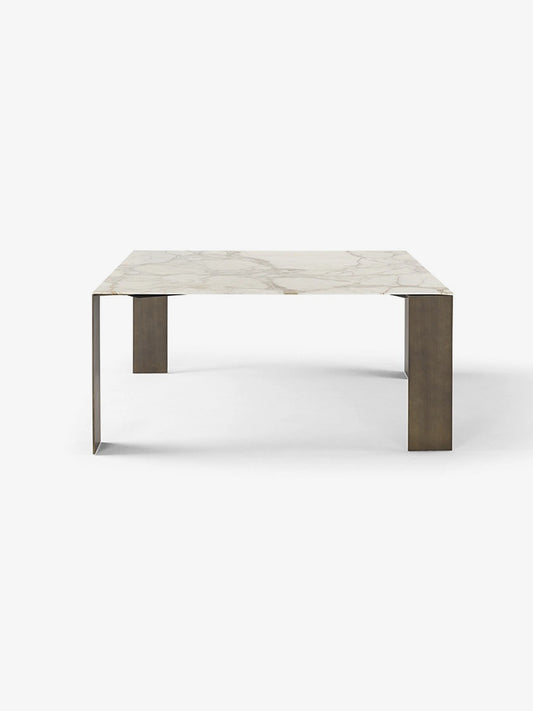 Amura Exilis Dinning Table