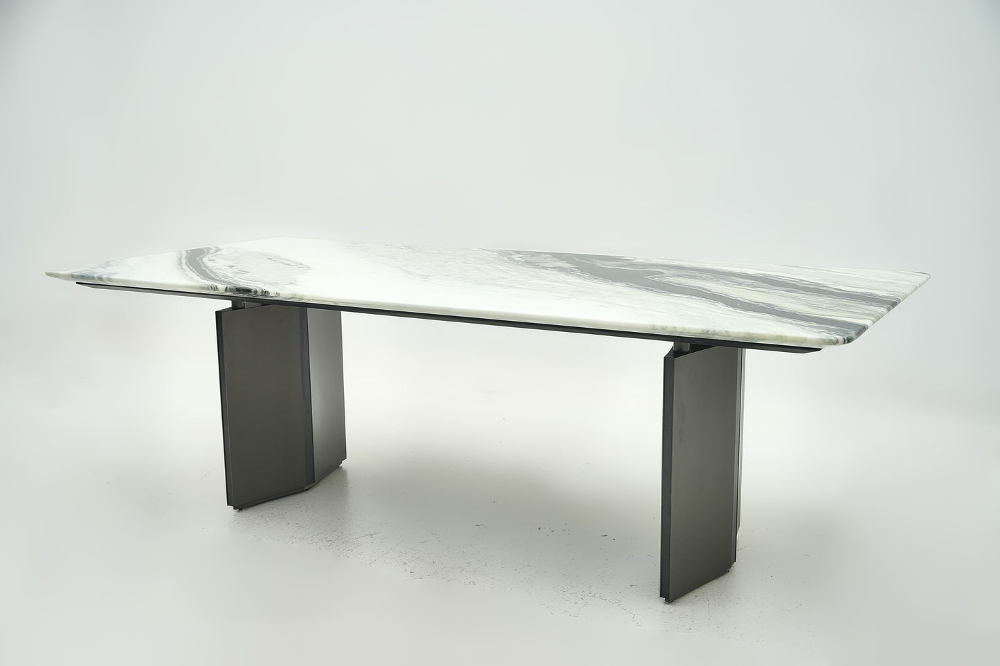 Minotti Morganb dining table