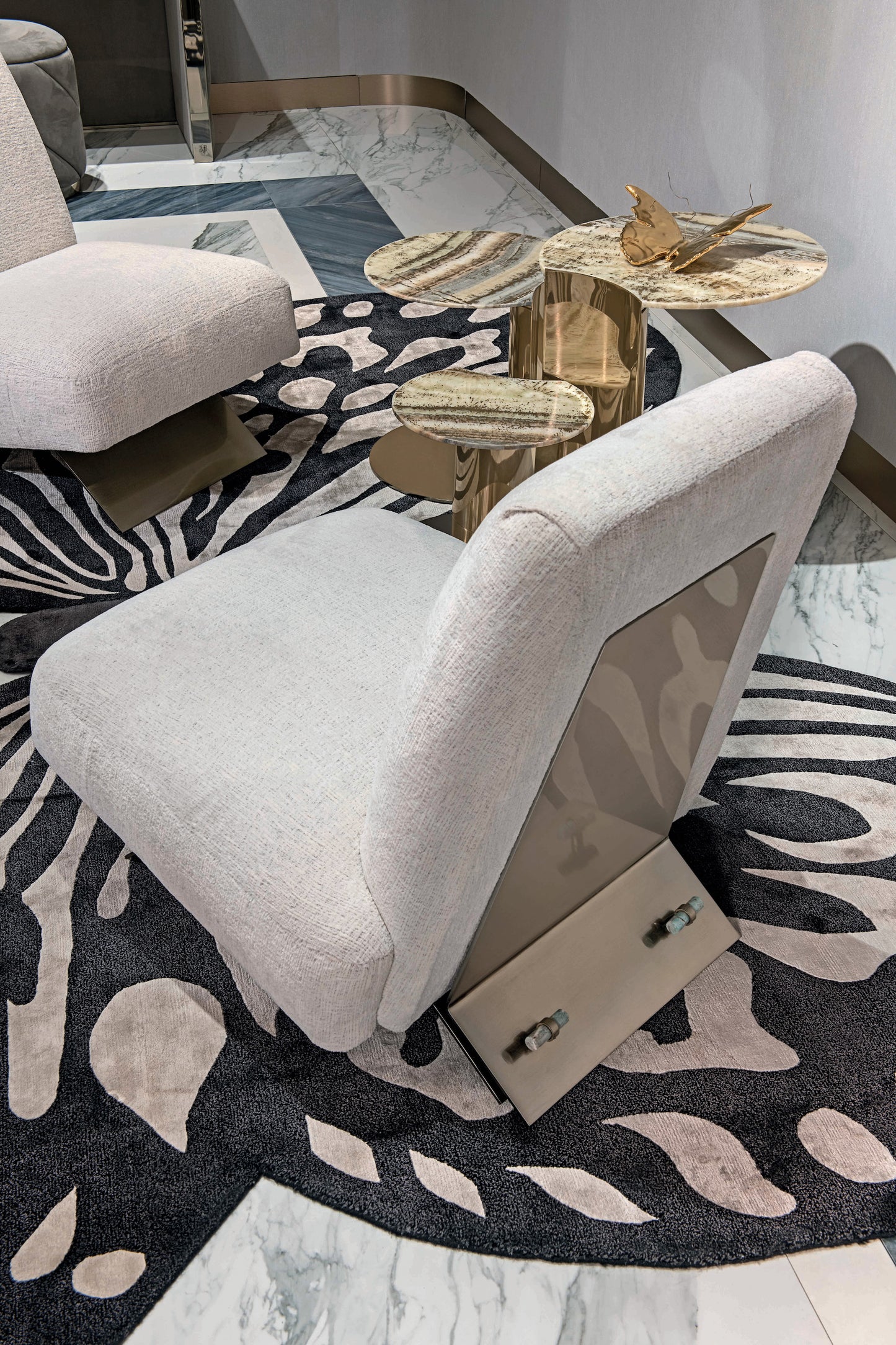 Visionnaire Aries Armchair
