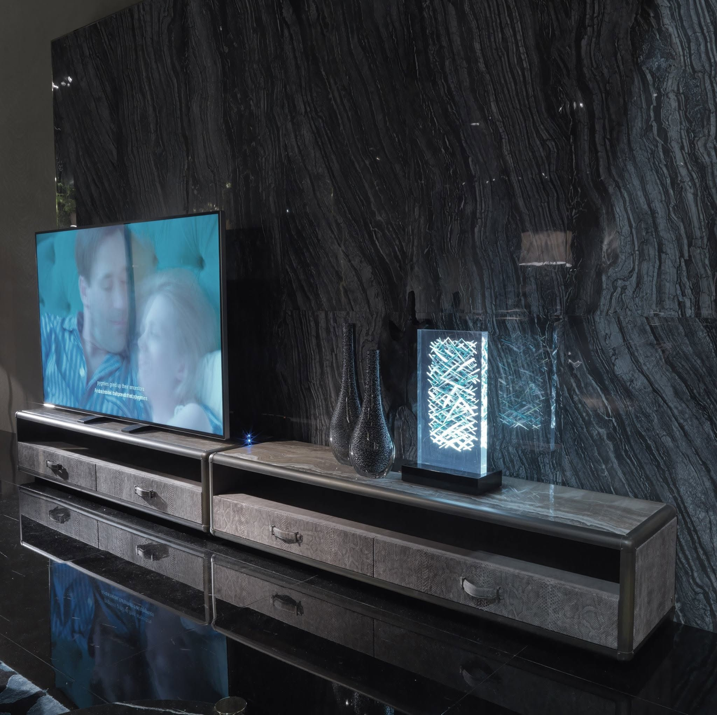 Roberto Cavalli Fly Case Tv Cabinet