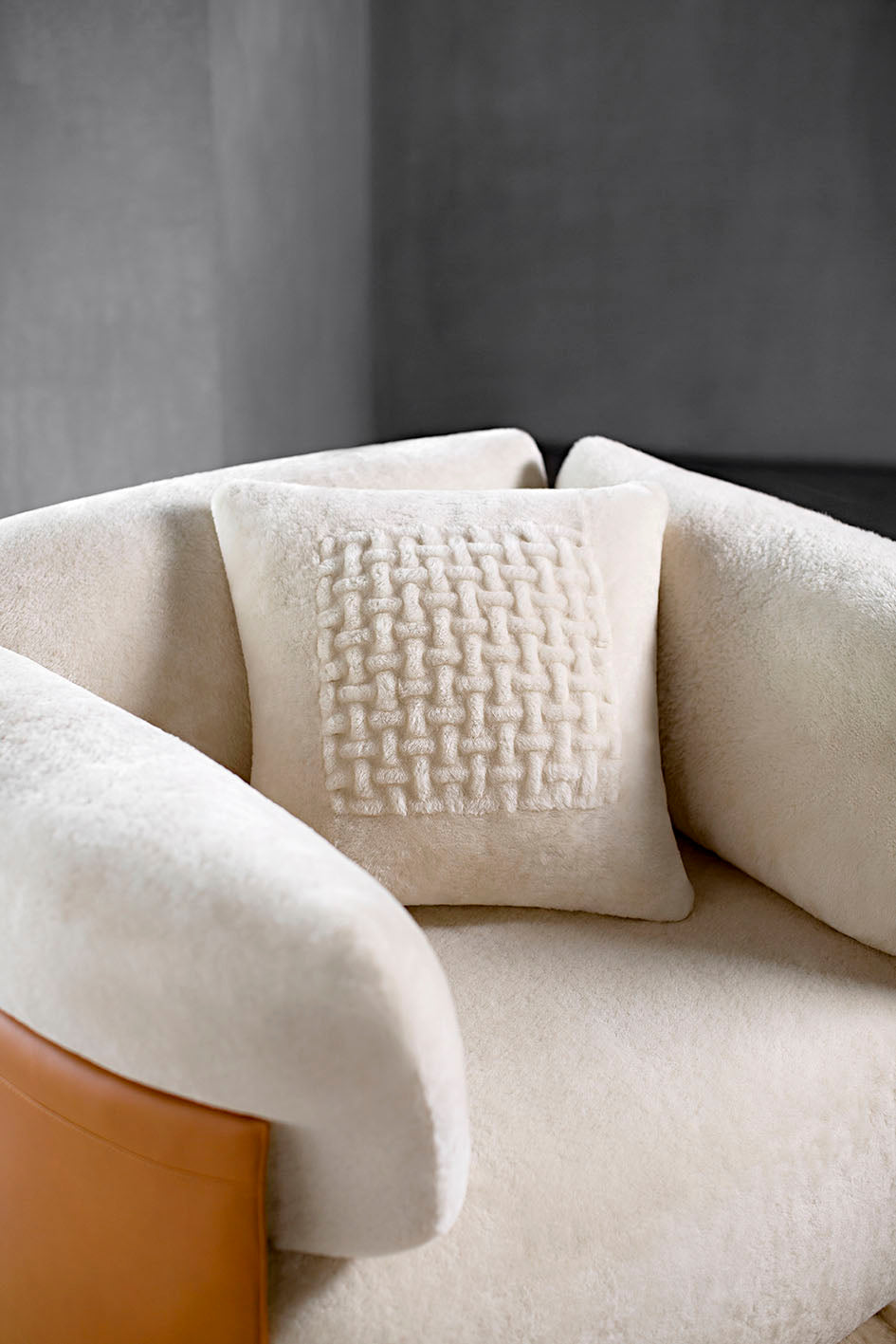 Fendi Peekasit Leisure Chair