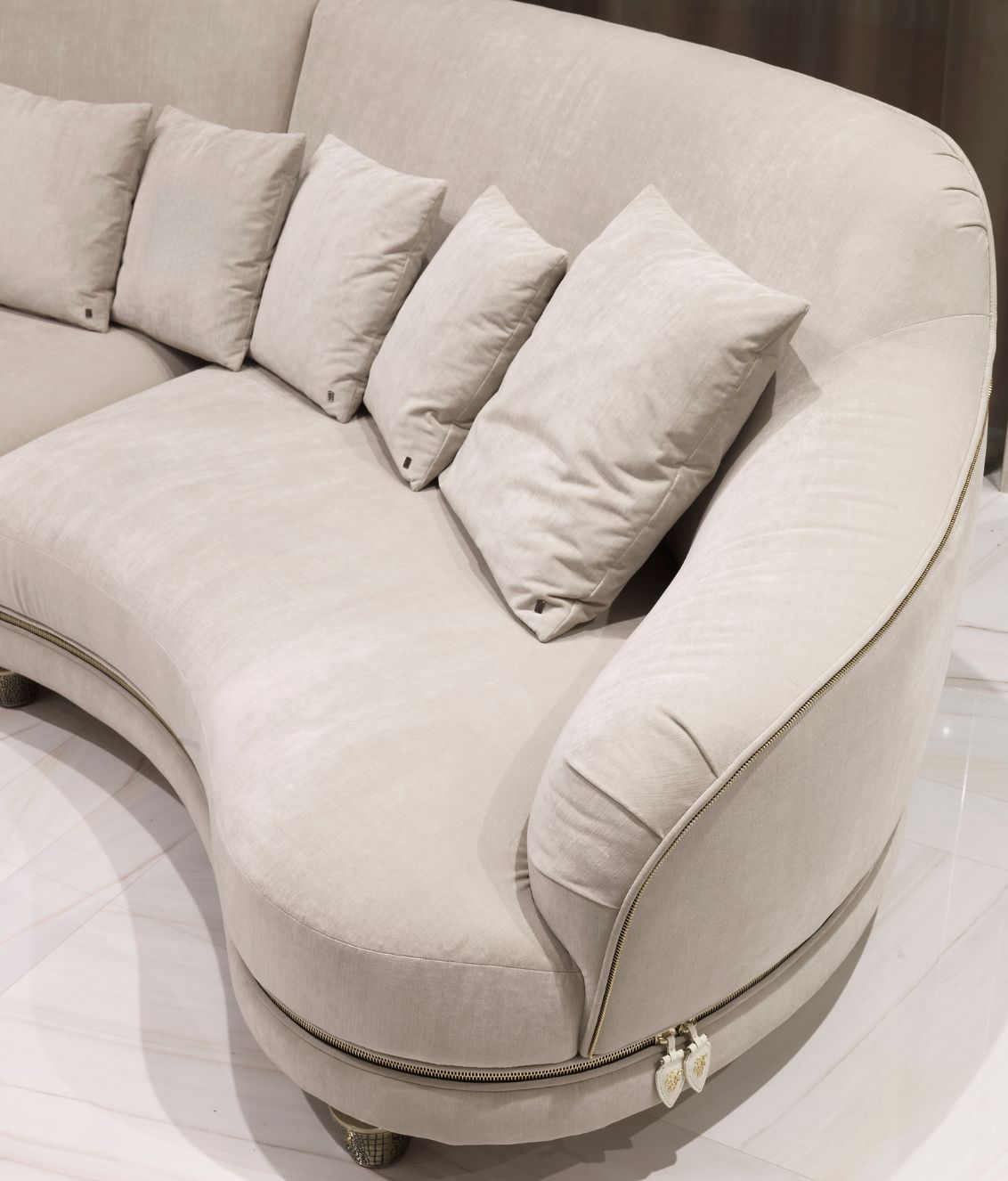 Visionnaire Chatam Curvo Sofa