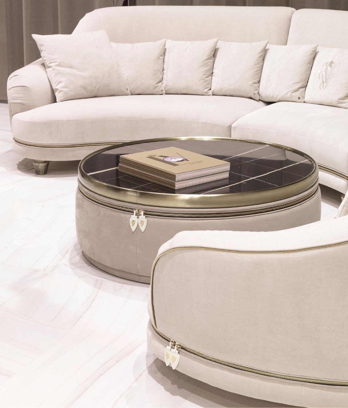 Visionnaire Chatam Curvo Sofa