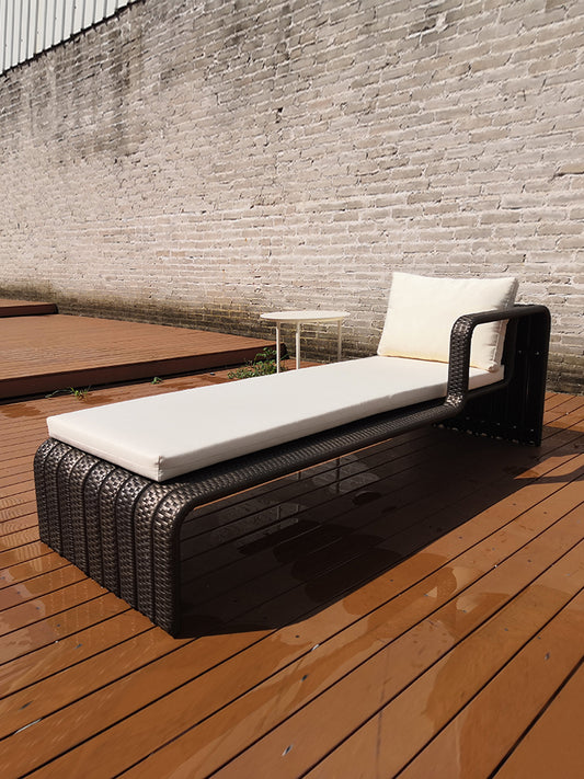 Sun Loungers 79
