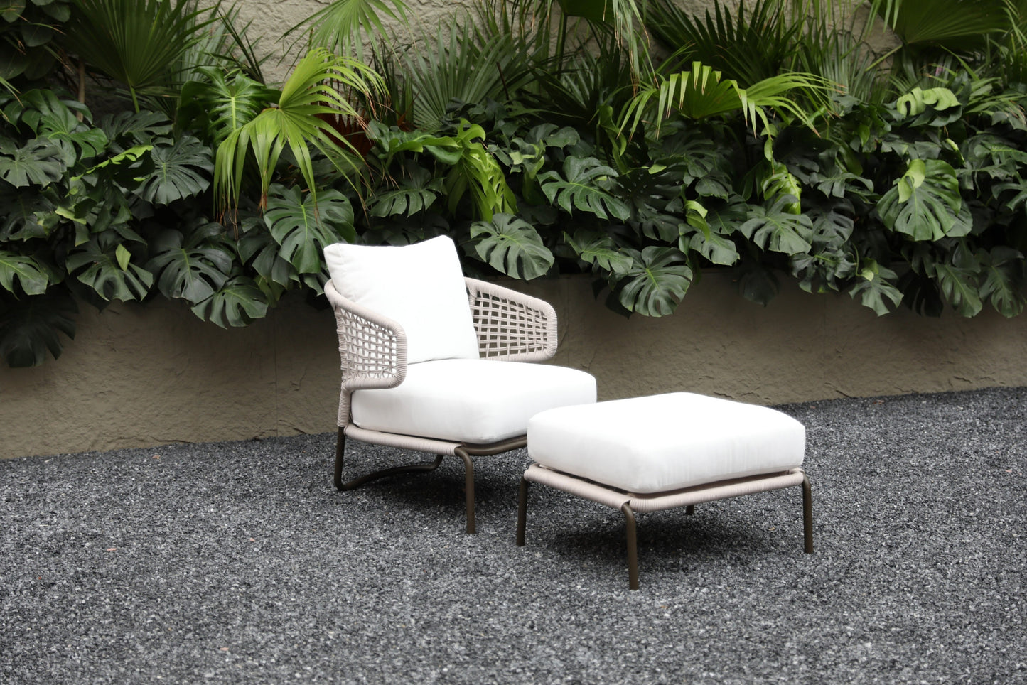 Outdoor  Armchairs 243
