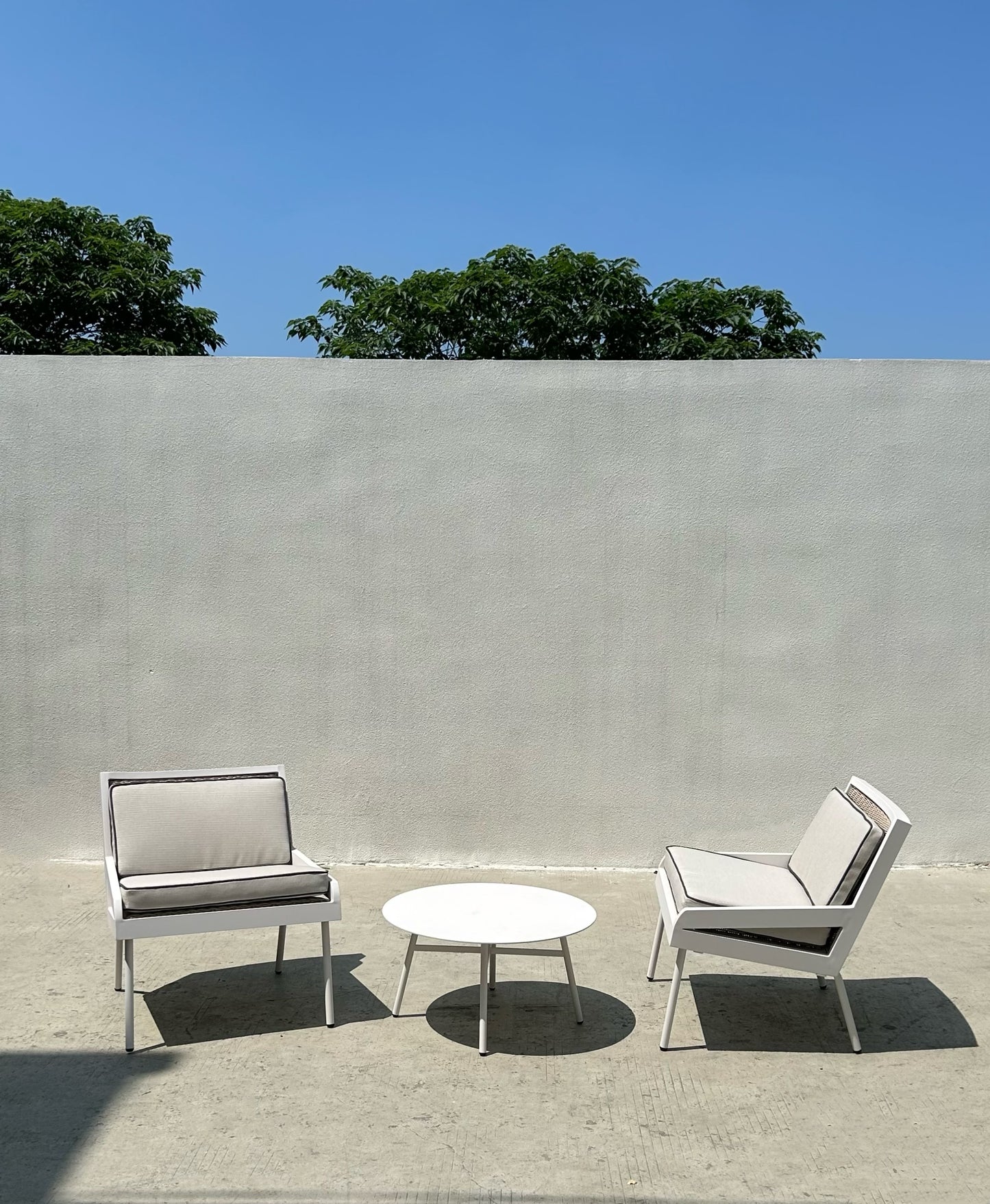 Outdoor  Armchairs 261