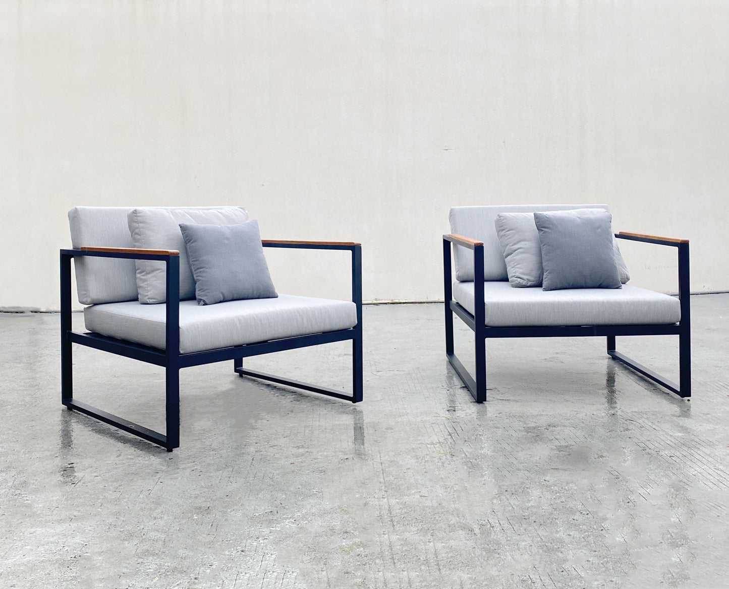 Outdoor  Armchairs 83