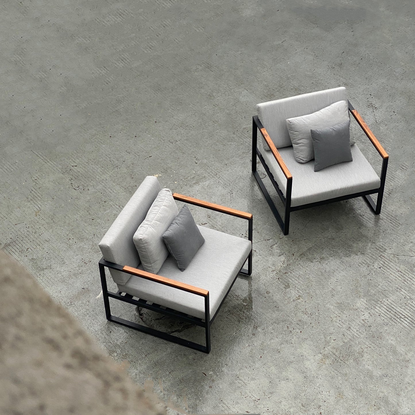 Outdoor  Armchairs 83