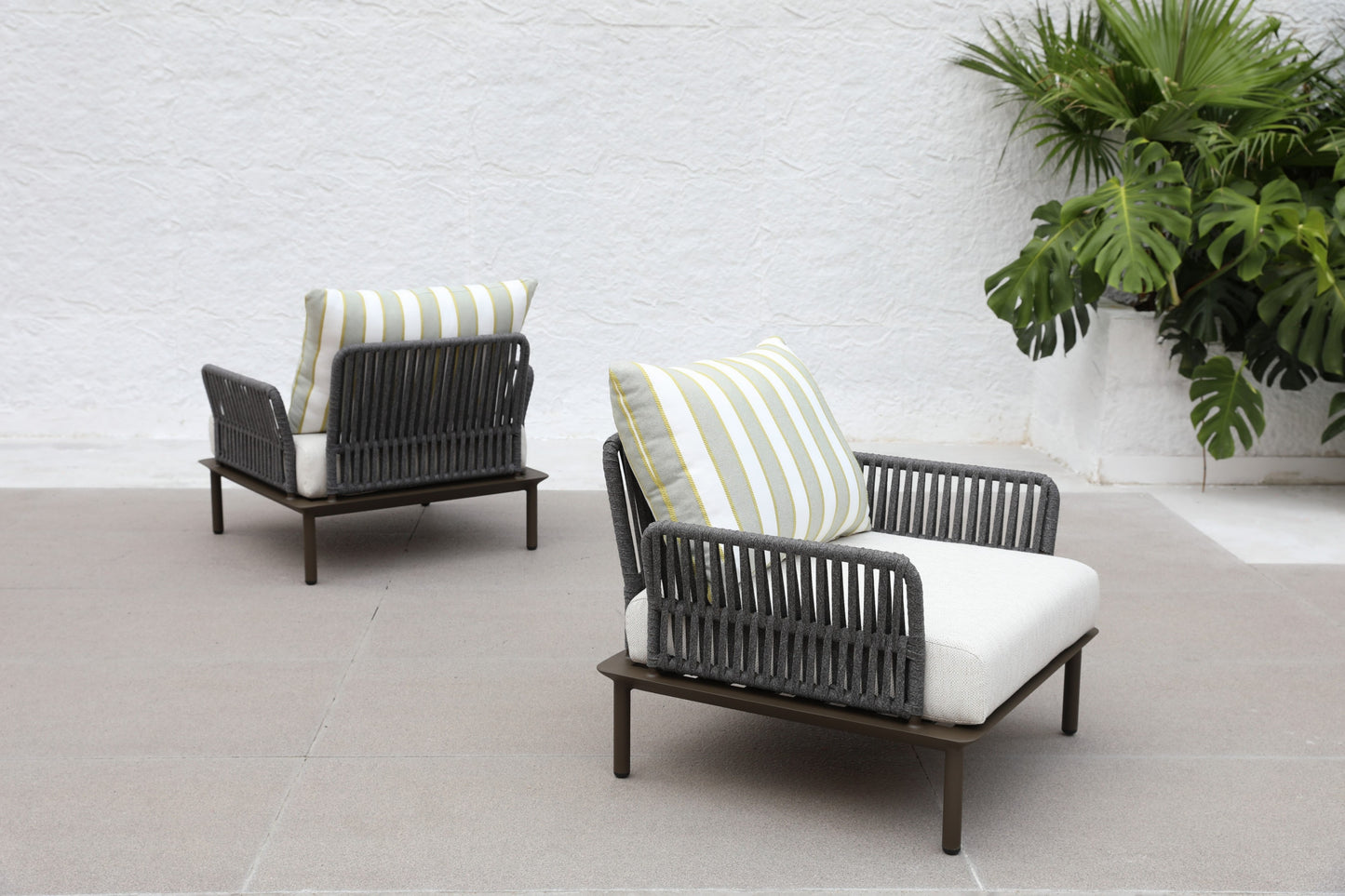 Outdoor  Armchairs 105
